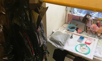 Харьковские полицейские изъяли у жительницы города наркотики: их стоимость на «черном рынке» оценивается в 800 000 гривен