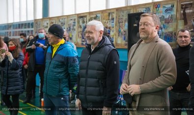 Игорь Терехов наградил победителей соревнований по футзалу на Кубок городского совета