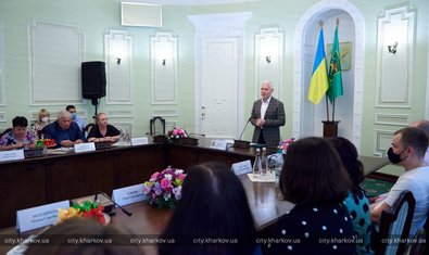 Игорь Терехов поздравил медработников с Днем донора крови