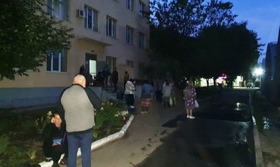 Красноградский район: спасатели эвакуировали 9 пациентов больницы