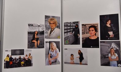 На Харьковщине презентовали фотовыставку «Lady Science»