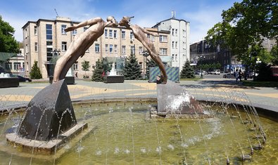 Памятник Влюбленным