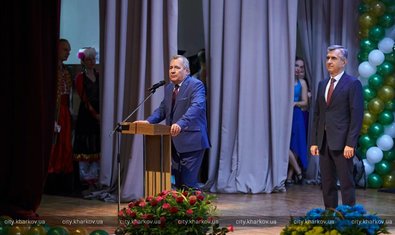 Первокурсников Харьковского медуниверситета посвятили в студенты