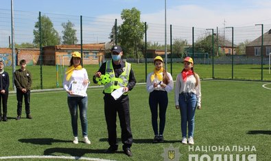 Полицейские офицеры громады Харьковщины приняли участие во Всеукраинском Хэштег-Марафоне #SafetyChallenge Полицейские офицеры громады Харьковщины приняли участие во Всеукраинском Хэштег-Марафоне #SafetyChallenge