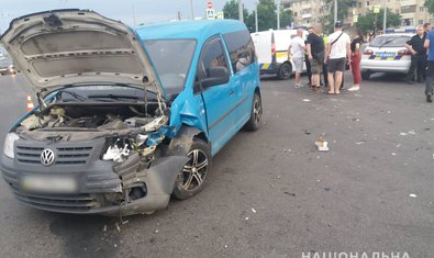 Полицейские выясняют обстоятельства аварии в Слободском районе Харькова