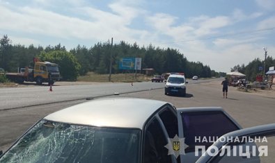 Полиция выясняет обстоятельства ДТП со смертельным исходом на Харьковщине