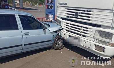 Полиция выясняет обстоятельства ДТП со смертельным исходом на Харьковщине