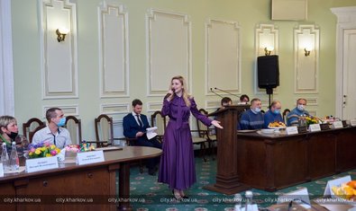 Работникам ЖКХ вручили Почетные грамоты городского совета