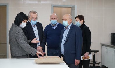 В харьковском вузе презентовали неинвазивный аппарат искусственной вентиляции легких собственной разработки В харьковском вузе презентовали неинвазивный аппарат искусственной вентиляции легких собственной разработки