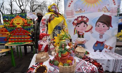 В Холодногорском сквере провели зиму и встретили весну